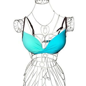 Beautiful women MARKO TWO TONE BLUE GOOD CONDITION  size large Good condition bi